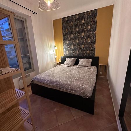 Villarey Home - Central Apartment In Menton Bagian luar foto